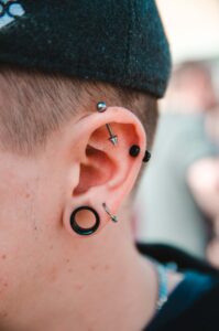 Strumpfiene’s Große Leidenschaft: Tattoos und Piercings